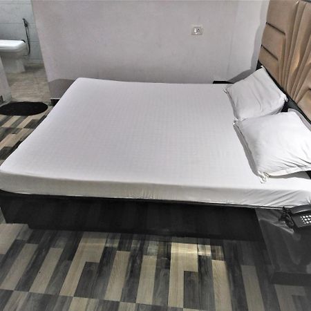 Hotel Kwality New Delhi Eksteriør billede