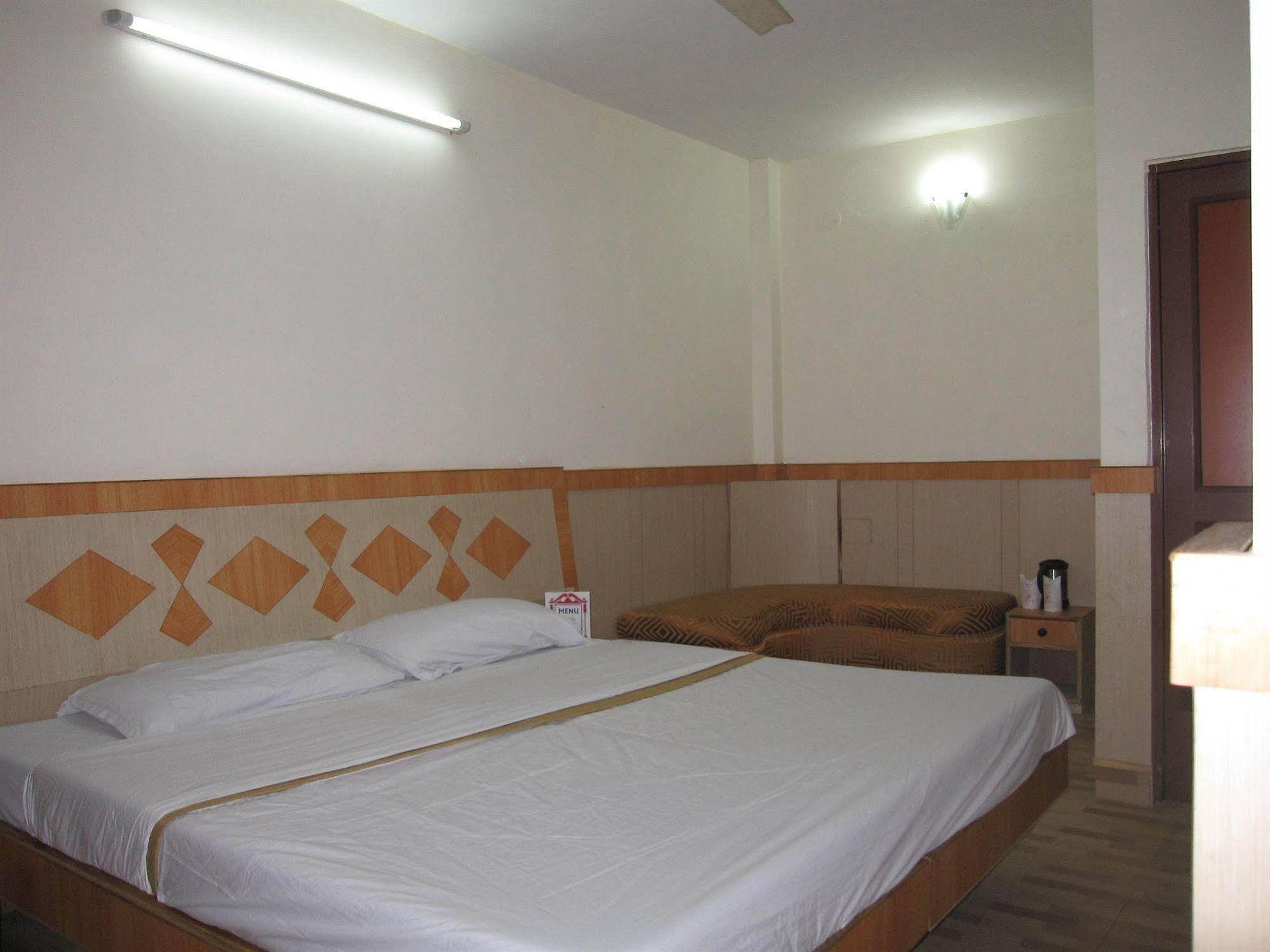 Hotel Kwality New Delhi Eksteriør billede