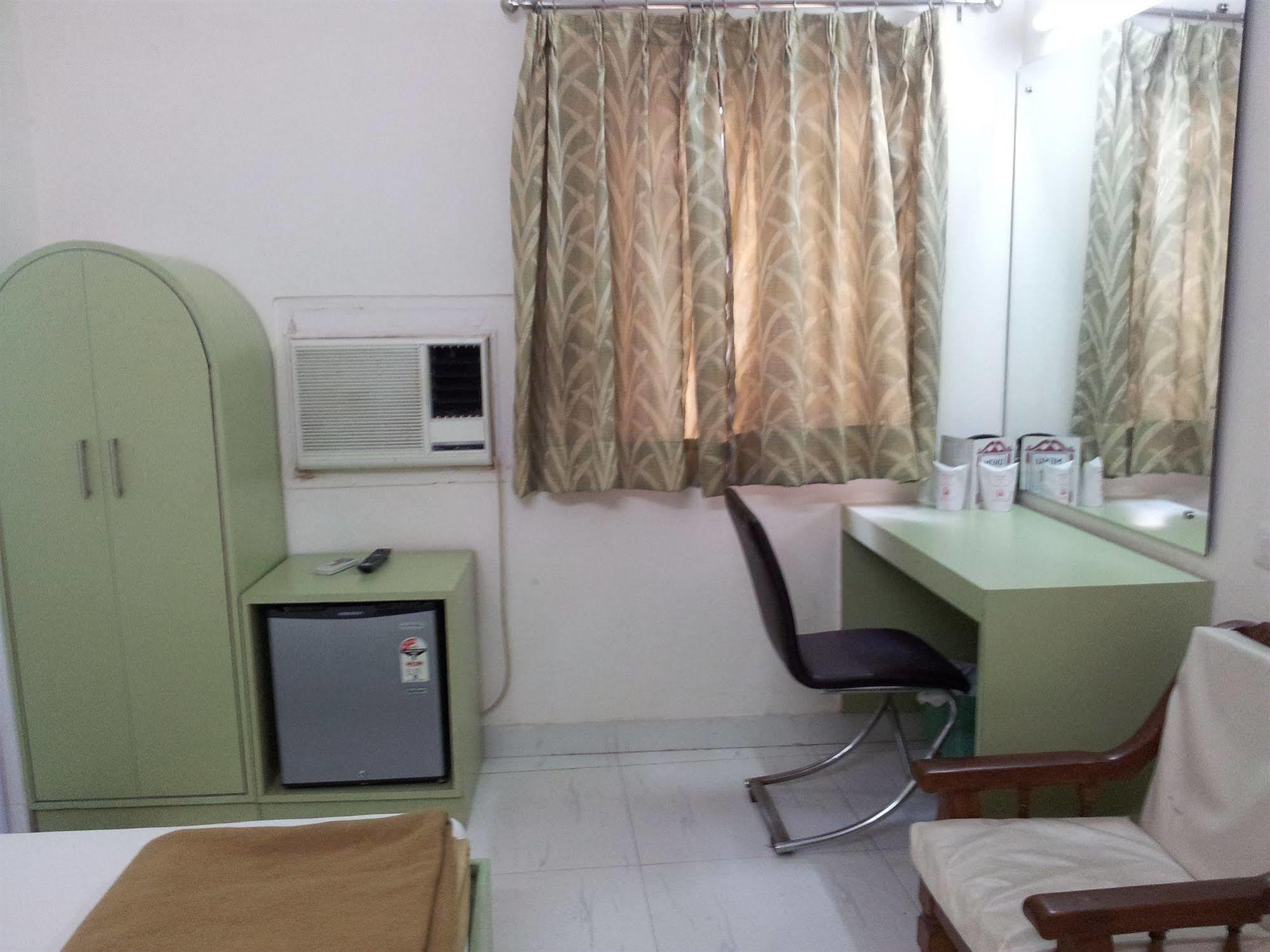 Hotel Kwality New Delhi Eksteriør billede