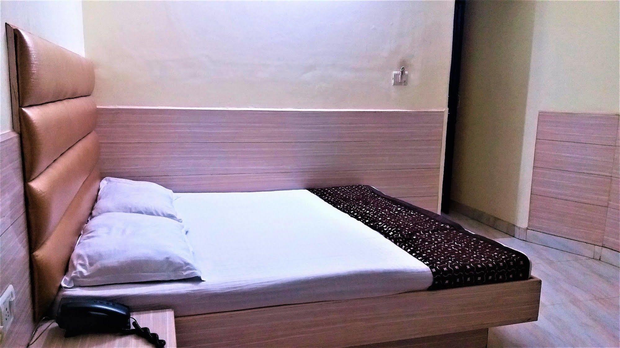 Hotel Kwality New Delhi Eksteriør billede