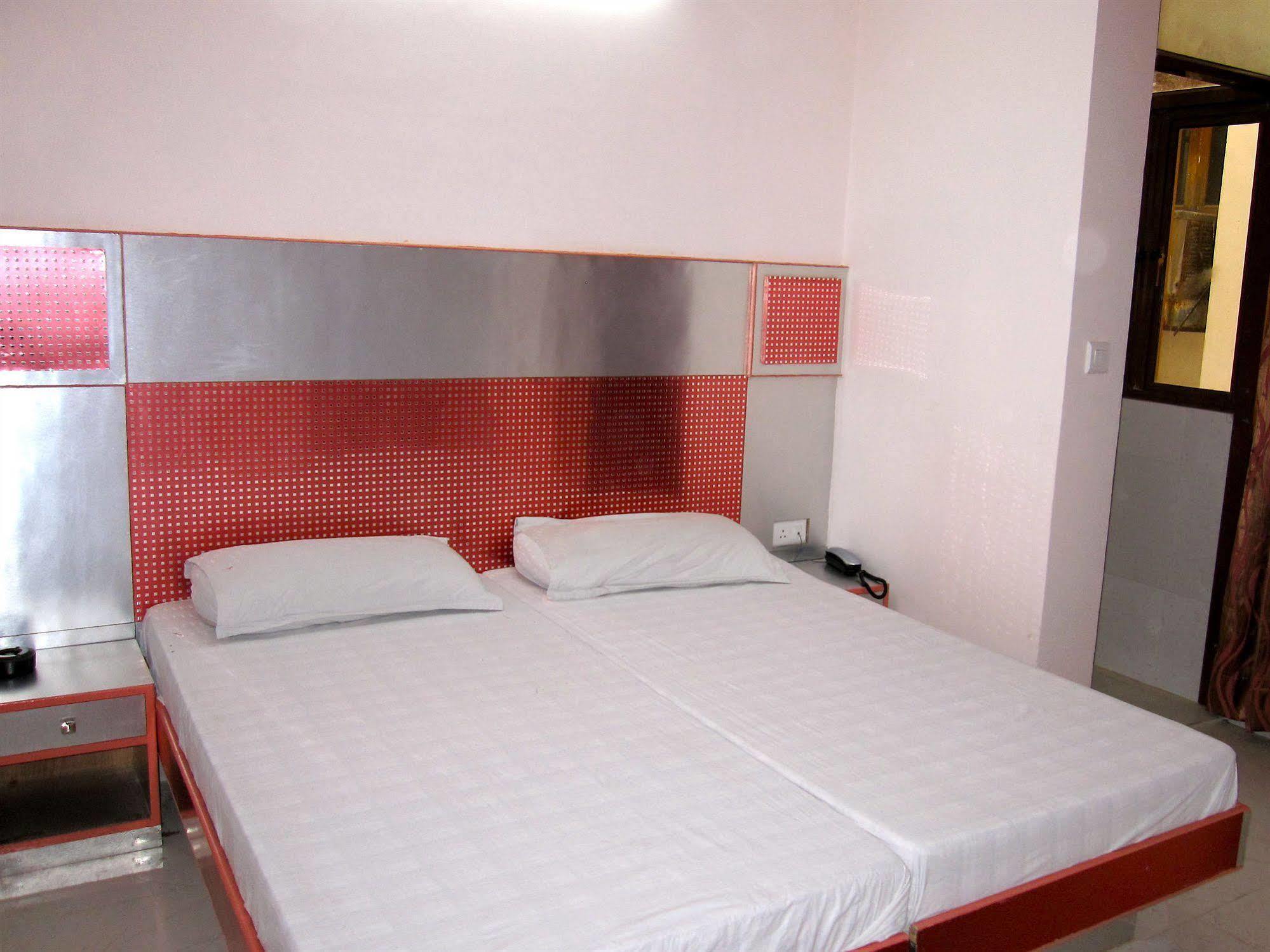 Hotel Kwality New Delhi Eksteriør billede