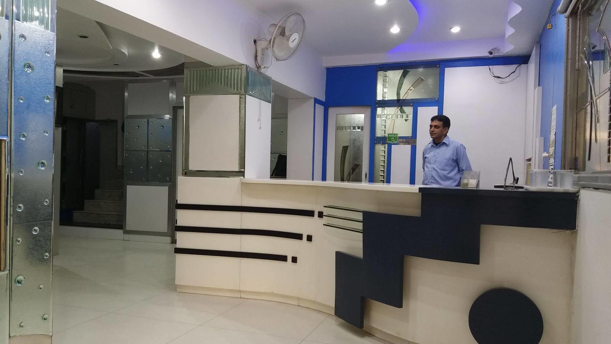 Hotel Kwality New Delhi Eksteriør billede