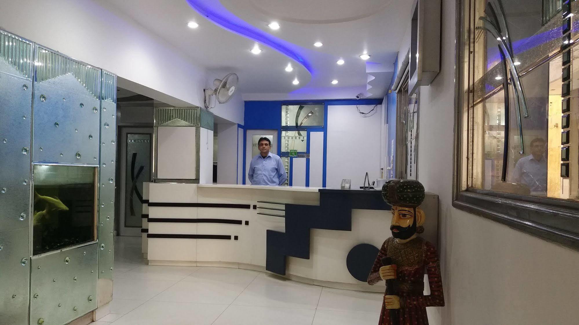 Hotel Kwality New Delhi Eksteriør billede